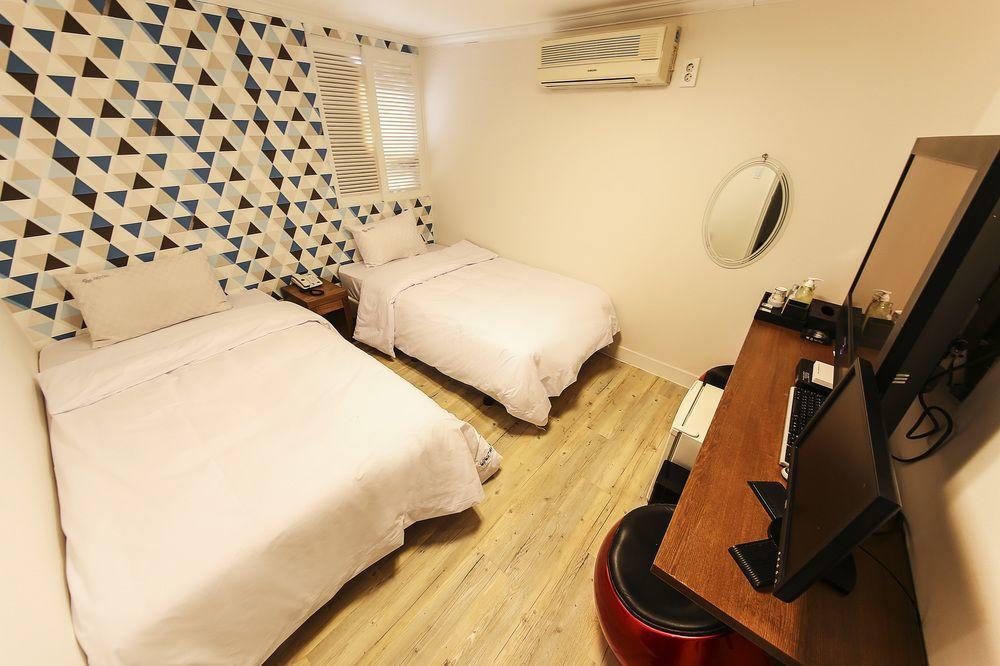 In Seoul Sinchon Goguma Hotel Eksteriør bilde