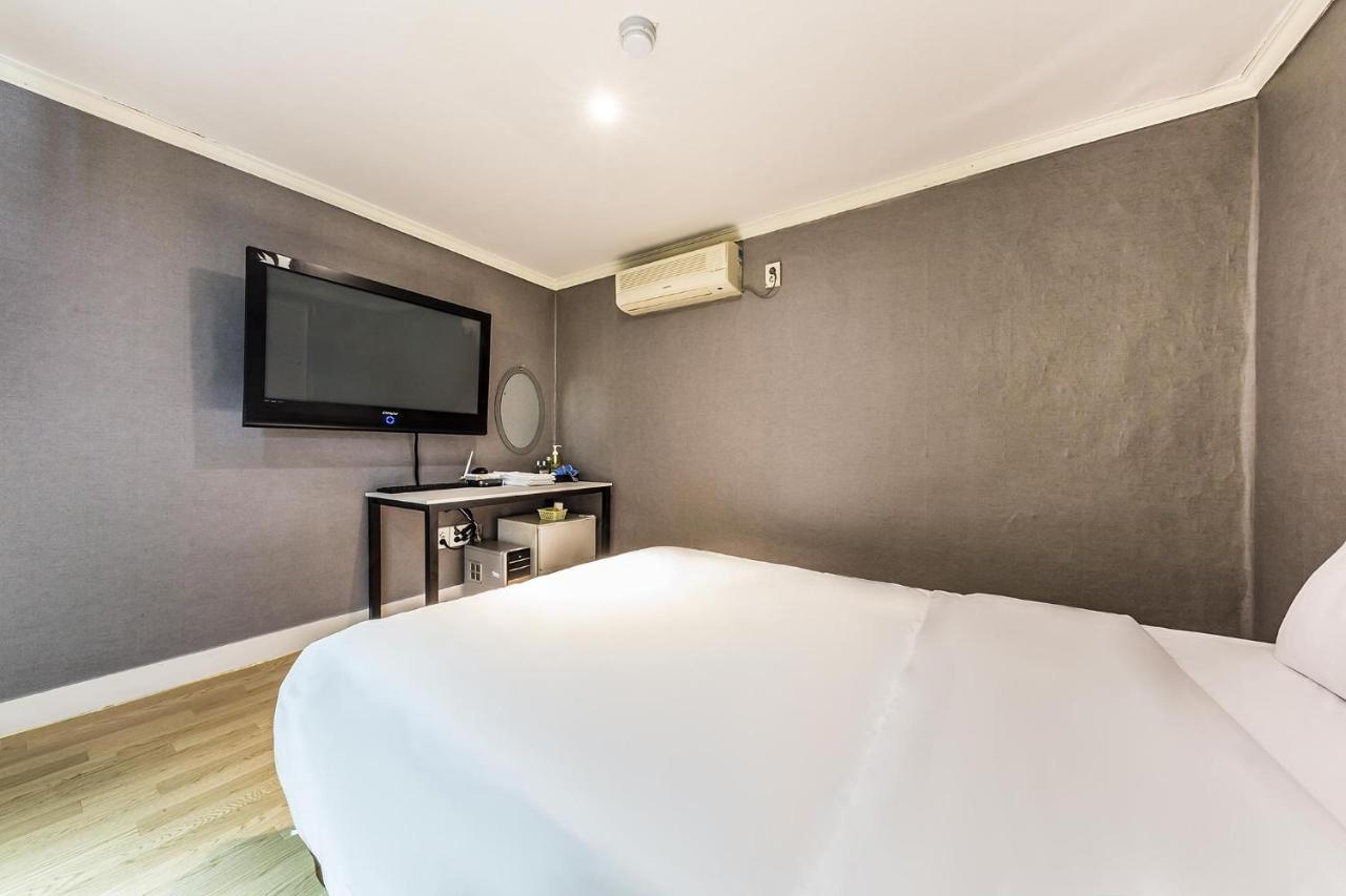 In Seoul Sinchon Goguma Hotel Eksteriør bilde